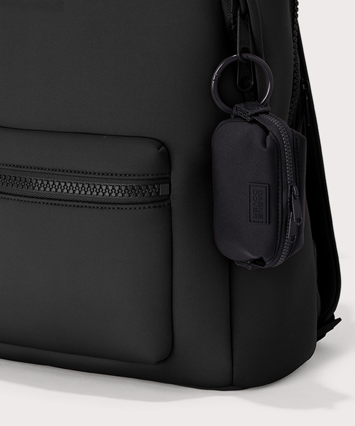 Hunter Keychain in Onyx